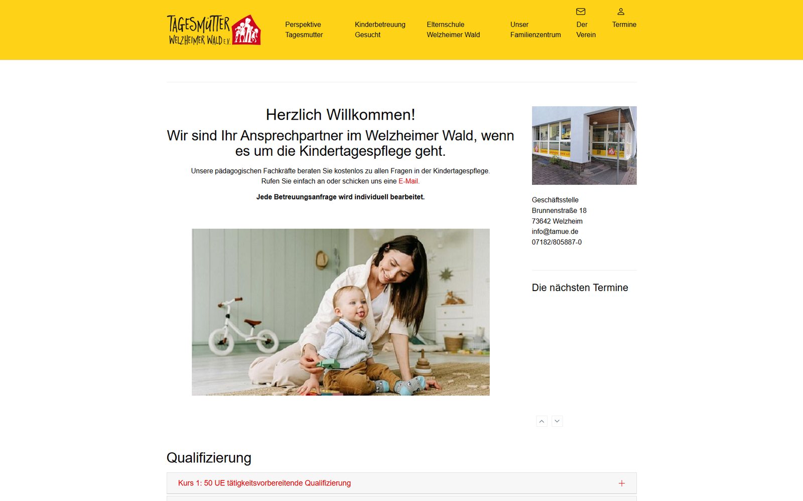 Alte Startseite von tamue.de: textlastig, gelbe Kopfzeile, wenig Struktur